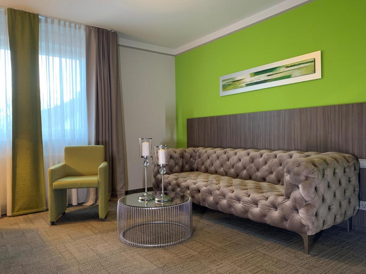 Hotel Ambiente Walldorf Вальдорф Экстерьер фото