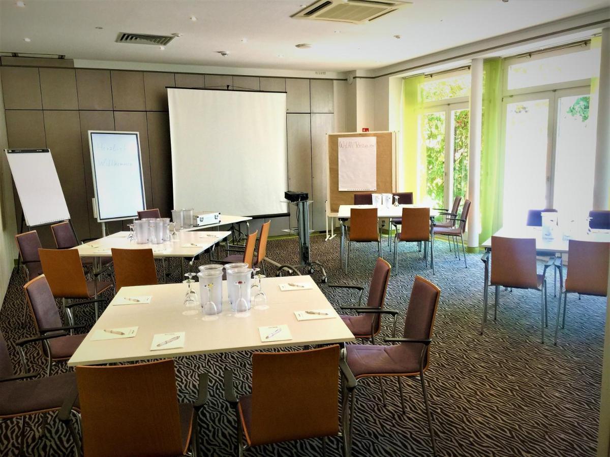 Hotel Ambiente Walldorf Вальдорф Экстерьер фото